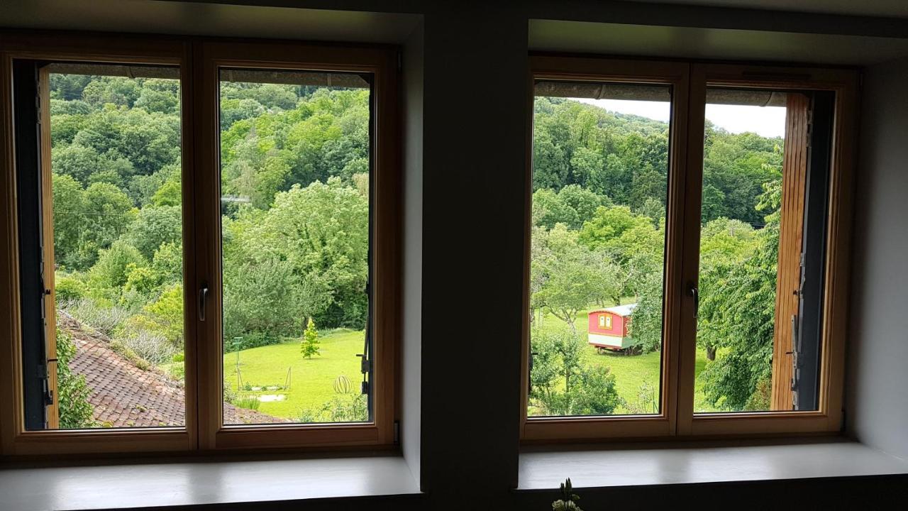 Les Chambres De Marthe Mesnay Luaran gambar