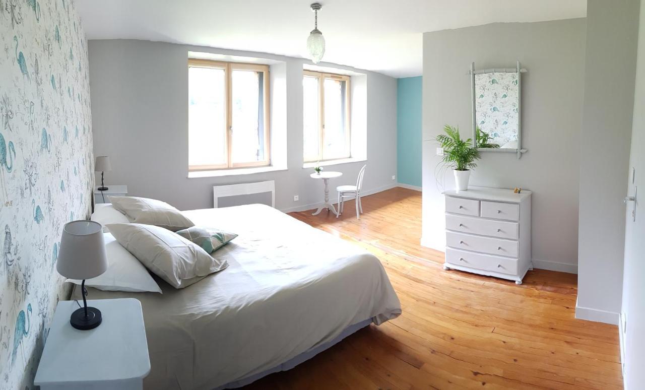 Les Chambres De Marthe Mesnay Luaran gambar